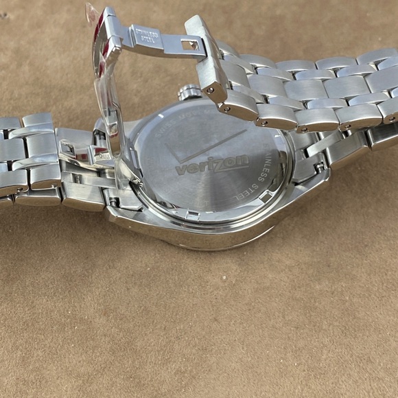 Tourneau Designed Swiss Watch Silver Tone NIBNT - Picture 8 of 16